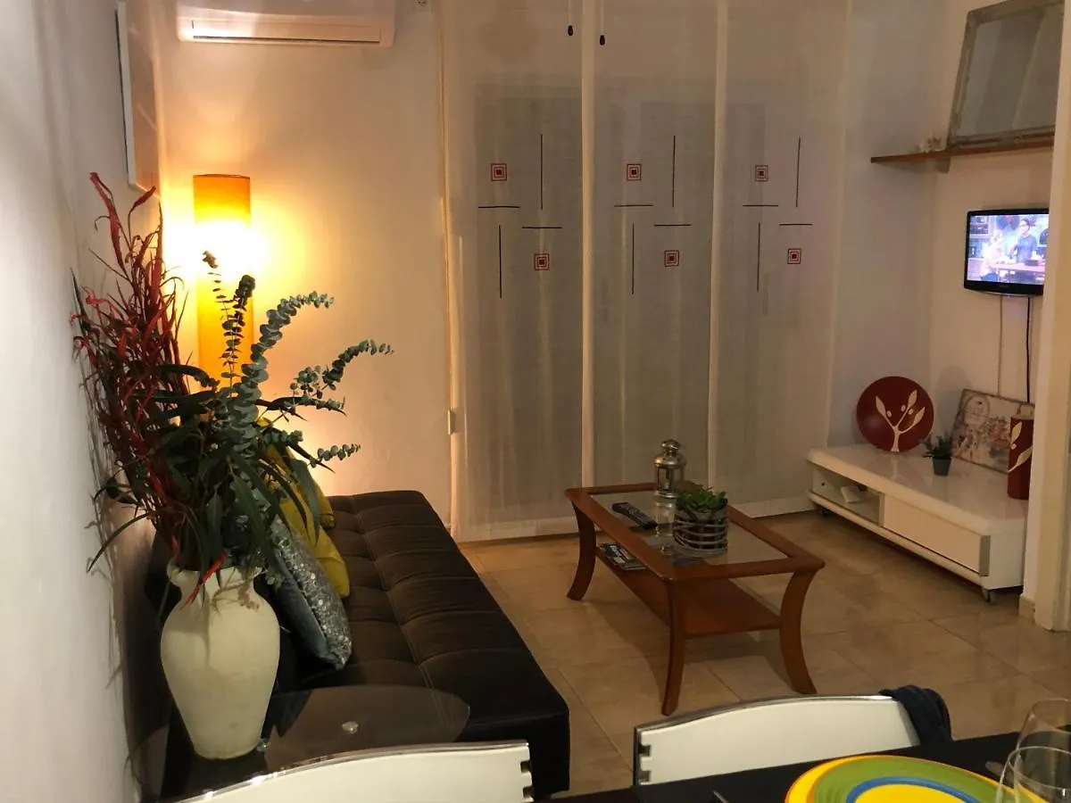 Acogedor apartamento con terraza en Blanes Apartamento